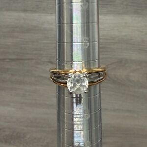 Elegant Gold and Silver Women's Ring 18K